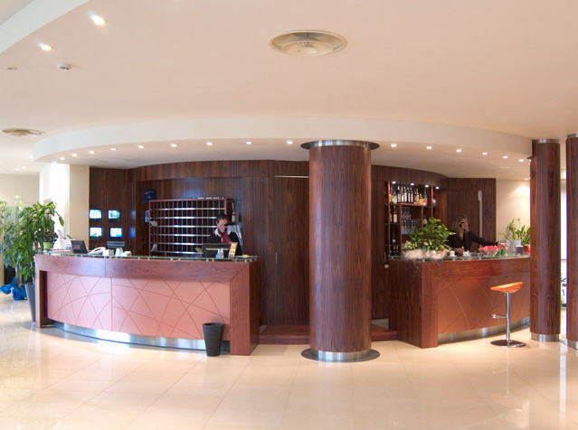 B&B Hotel Сассуоло Интерьер фото