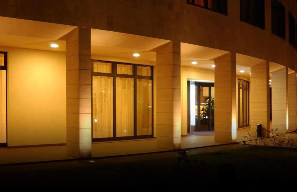 B&B Hotel Сассуоло Экстерьер фото